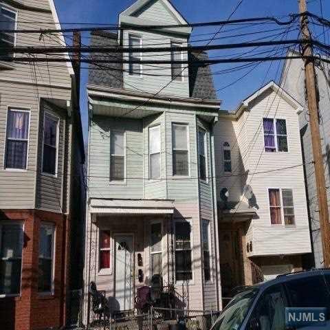 67 Delavan Avenue - Photo 1