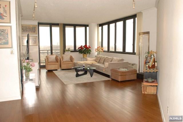 100 Winston Drive - Photo 1