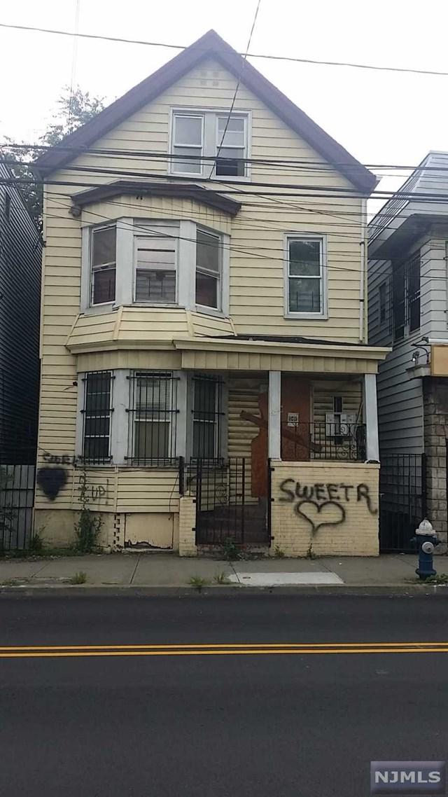 637 Grove Street - Photo 1