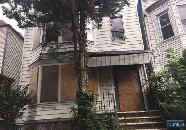 179 7th Street - Photo 1