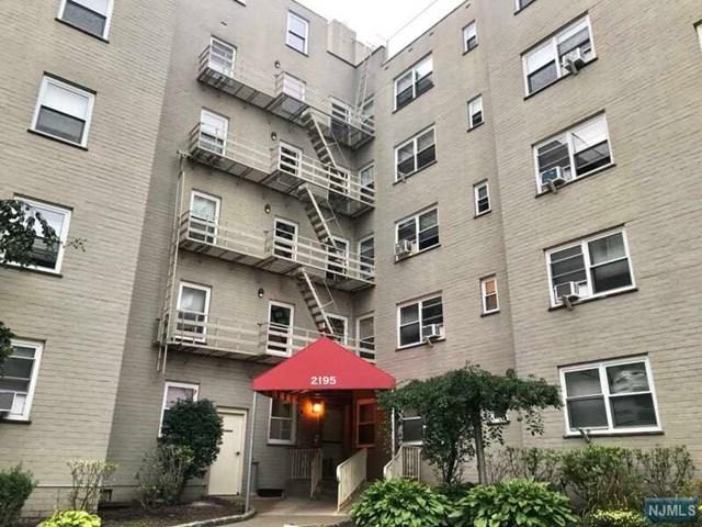 2195 Central Road - Photo 1