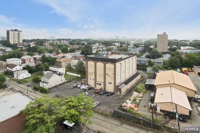 504 Jane Street - Photo 1