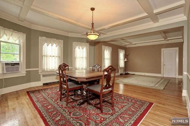 182 Franklin Avenue - Photo 1
