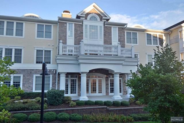 610 Four Seasons Lane - Photo 1