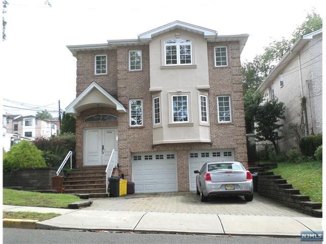 276 8th Street - Photo 1