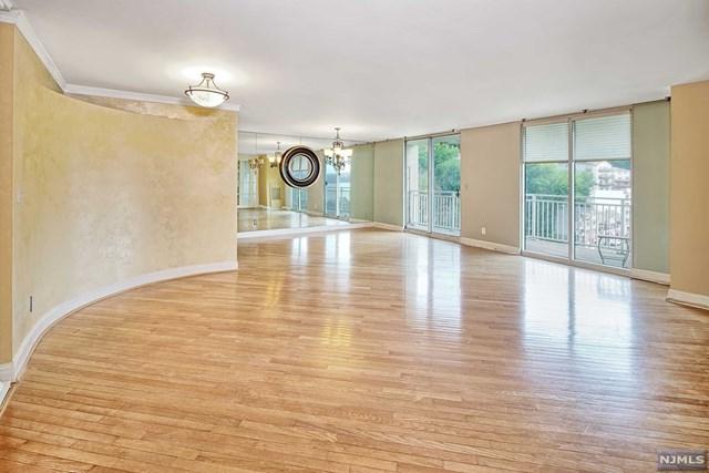 1077 River Road - Photo 1
