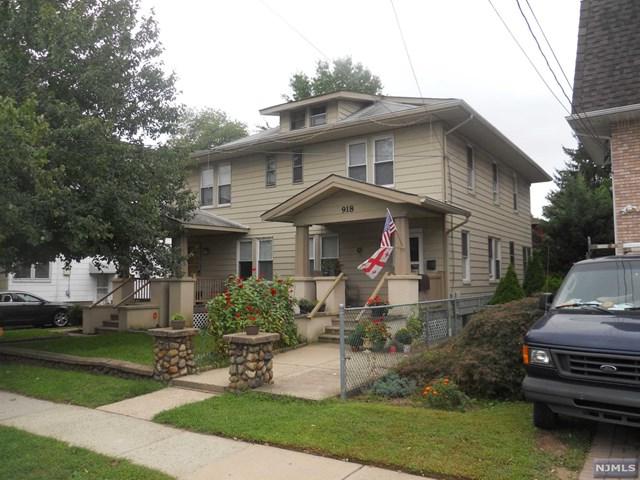 916-918 Paterson Avenue - Photo 1
