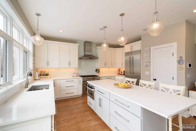 142 Heatherhill Road - Photo 1