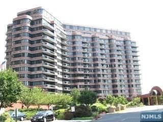100 Winston Drive - Photo 1