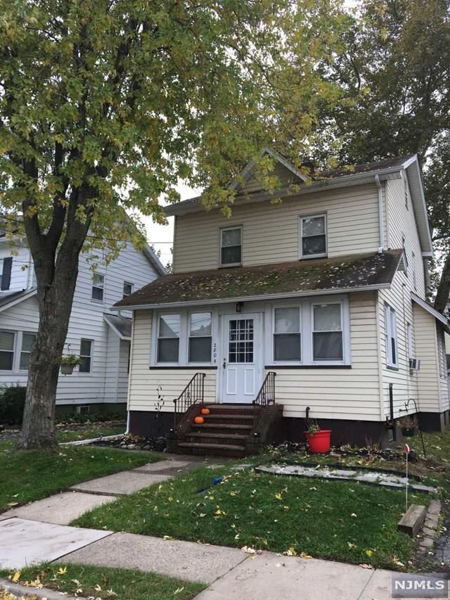 280 Farrant Terrace - Photo 1