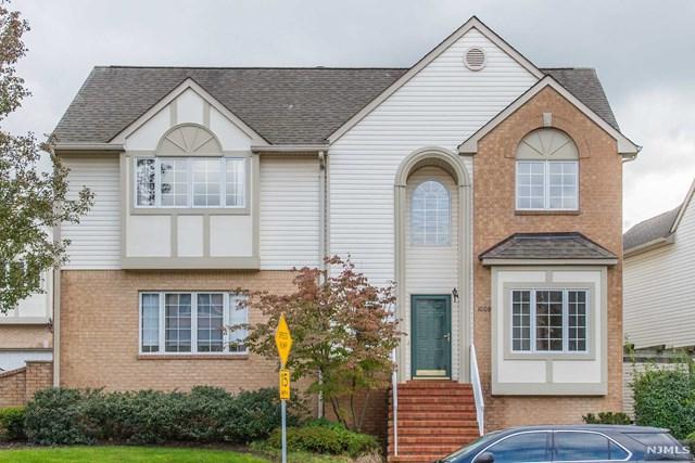 1009 Smith Manor Boulevard - Photo 1