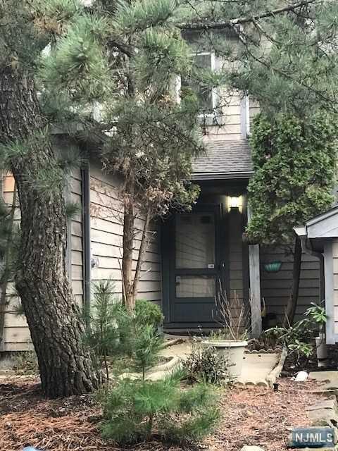 202 Heights Drive - Photo 1