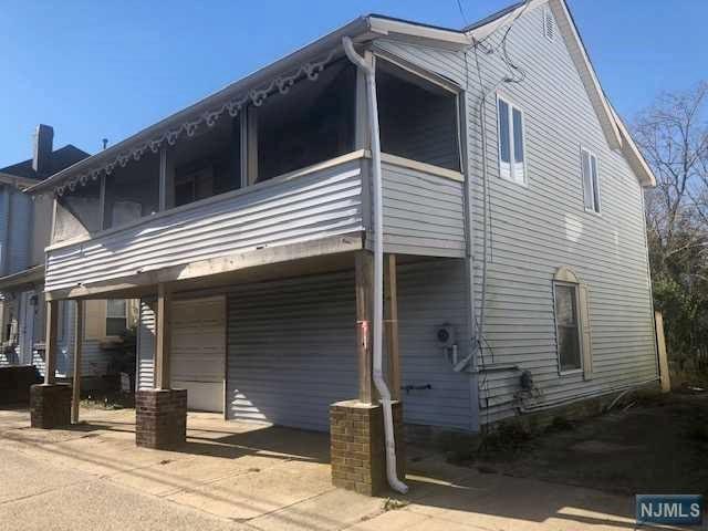 607 Richmond Avenue - Photo 1