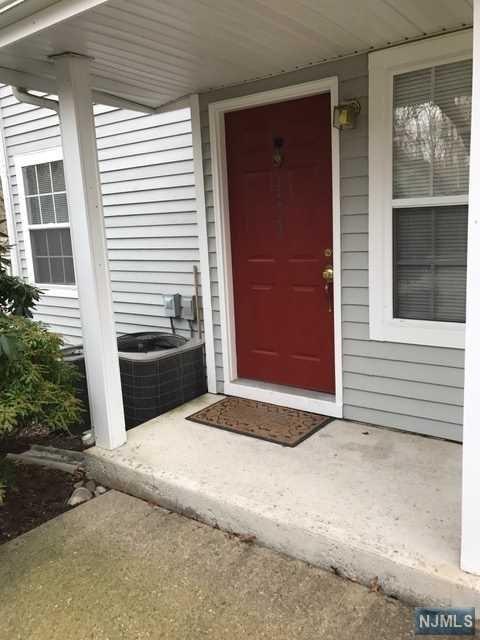 1375 Oxford Street - Photo 1