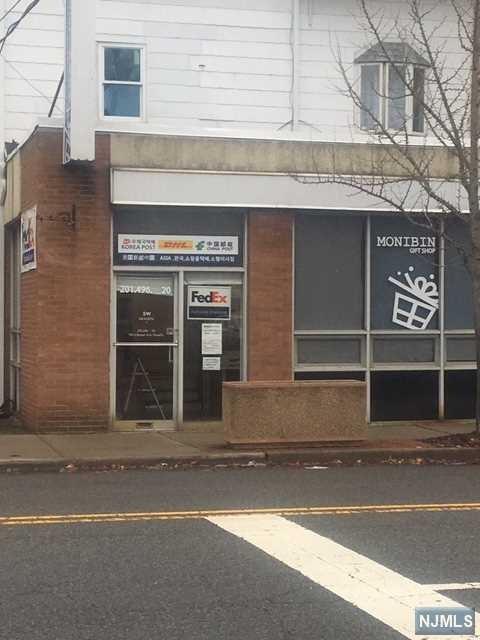 5 Clinton Avenue - Photo 1