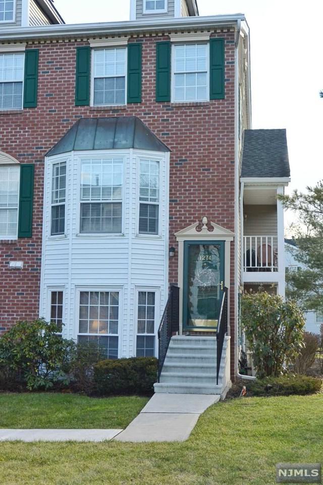 1274 Hibiscus Court - Photo 1