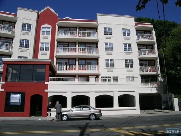 1100 River Road - Photo 1