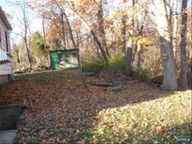 742 Berdan Avenue - Photo 1