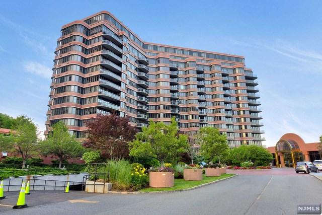 100 Winston Drive - Photo 1