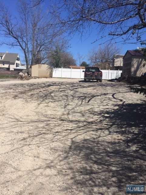 255 Railroad Avenue - Photo 1