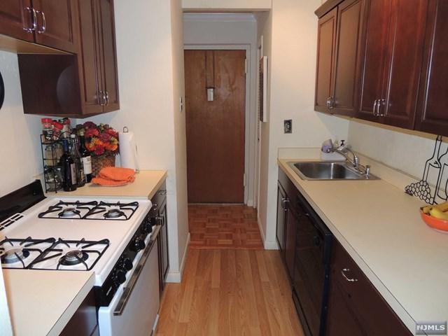 150 Overlook Avenue - Photo 1