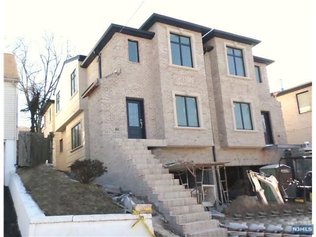 104 Sunset Place - Photo 1
