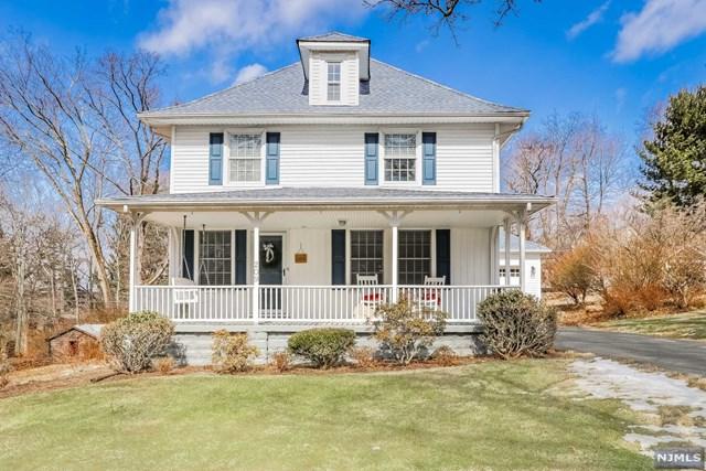 209 Mahwah Road - Photo 1
