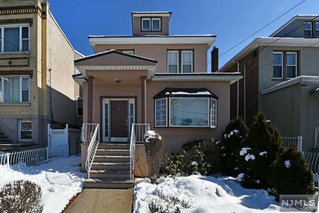 8524 Kennedy Boulevard - Photo 1