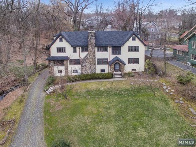 361 Ridgewood Road - Photo 1