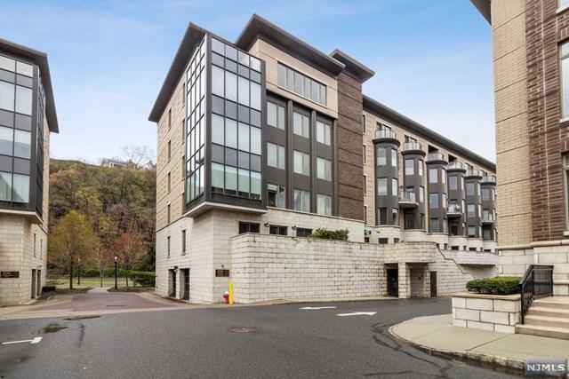 52 Oxford Landing - Photo 1