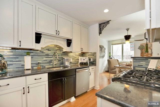 208 Hudson Park - Photo 1