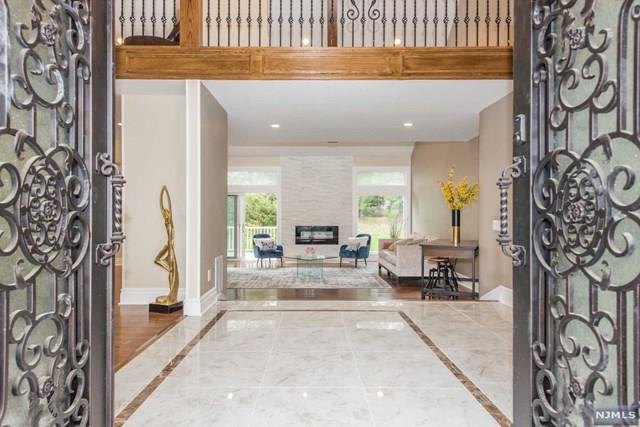 54 Roosevelt Boulevard - Photo 1
