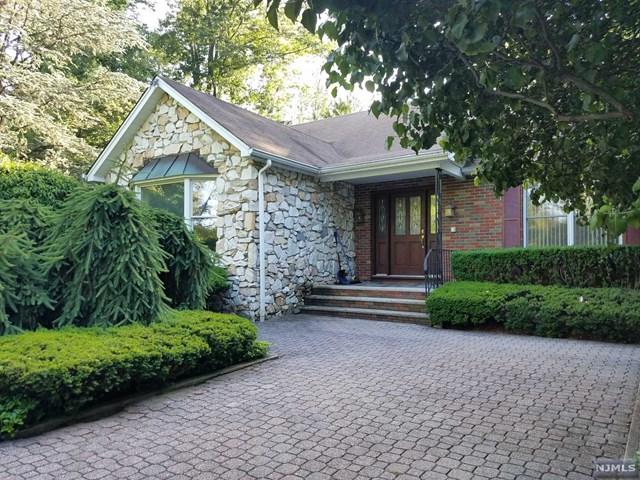 8 Heritage Road - Photo 1