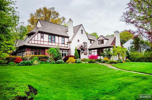 688 Queen Anne Road - Photo 1