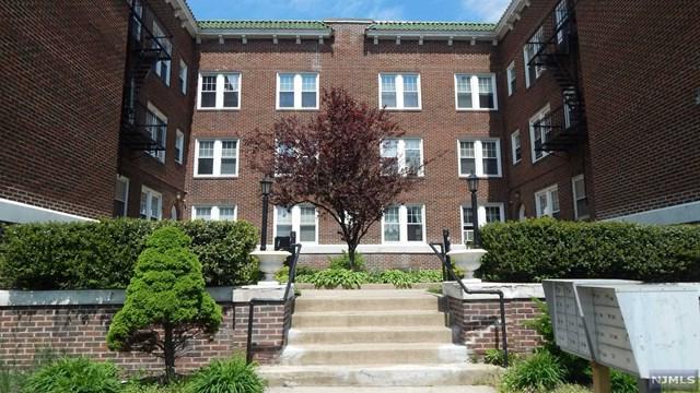 2 Altamont Court - Photo 1