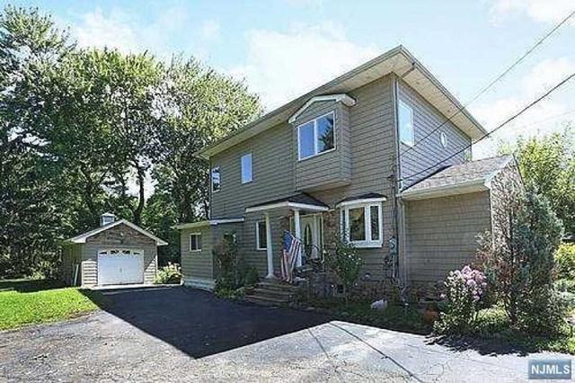712 Joralemon Street - Photo 1