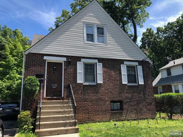 2130 Mackay Avenue - Photo 1