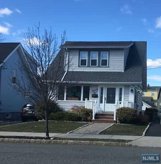 29 Garden Avenue - Photo 1