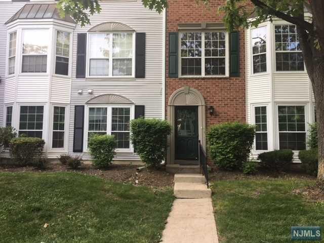 250 Larch Lane - Photo 1
