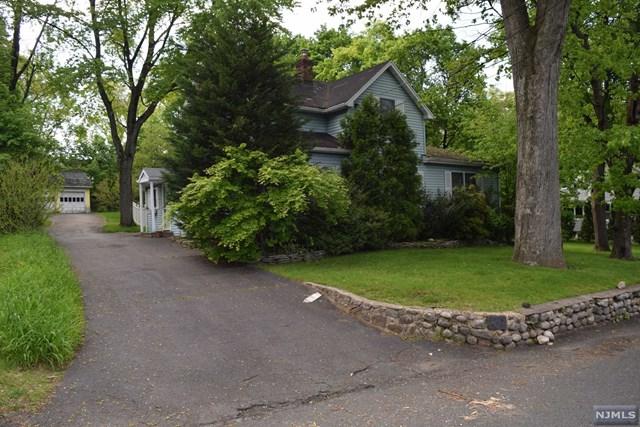 504 Van Dyke Street - Photo 1