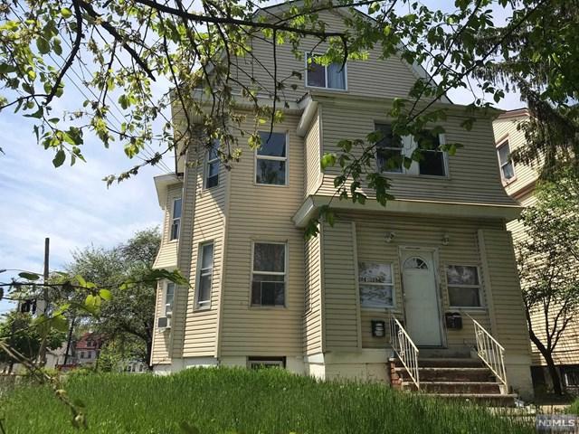 623-625 Sandford Avenue - Photo 1