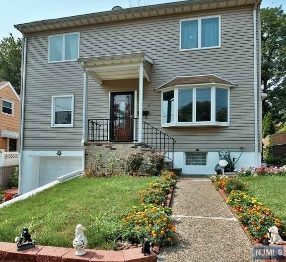 11 Ackerson Place - Photo 1