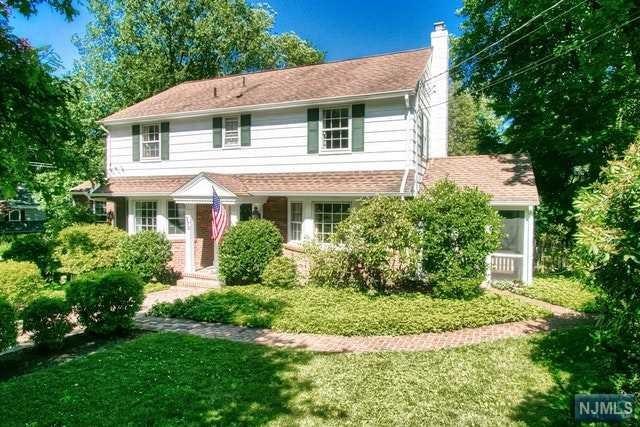373 Hillcrest Road - Photo 1