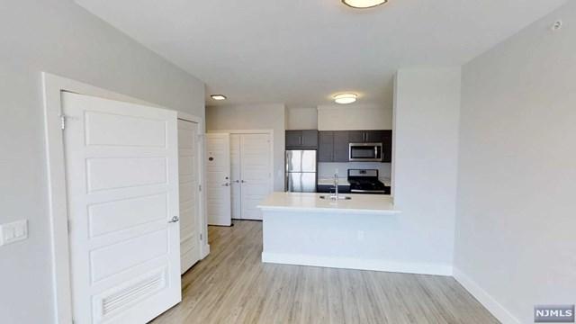 5711 Washington Street - Photo 1