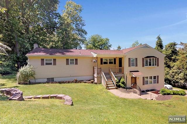 10 Lakeview Drive - Photo 1