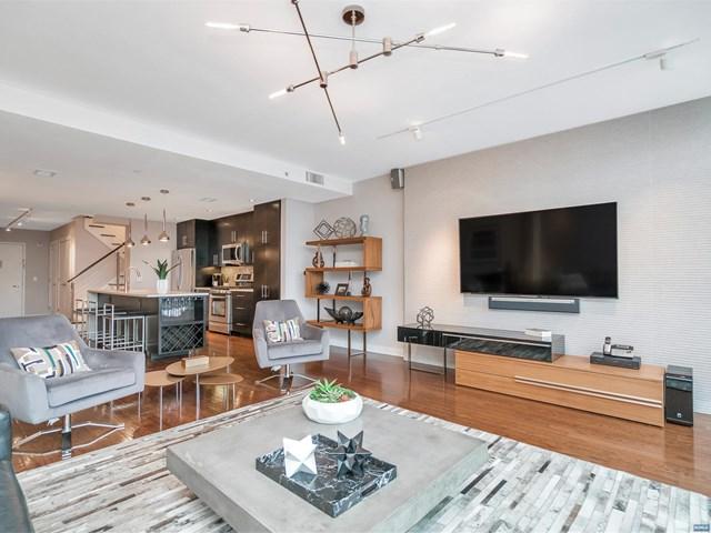 100 Thompson Lane - Photo 1
