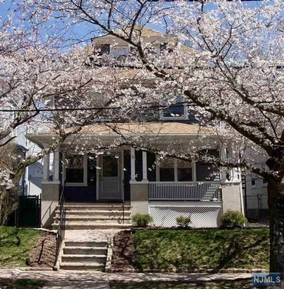 31 Willow Street - Photo 1