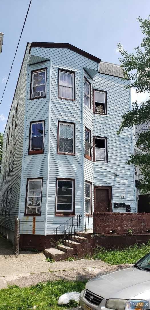 69 Graham Avenue - Photo 1