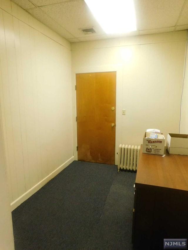 305-309 Broadway - Photo 1