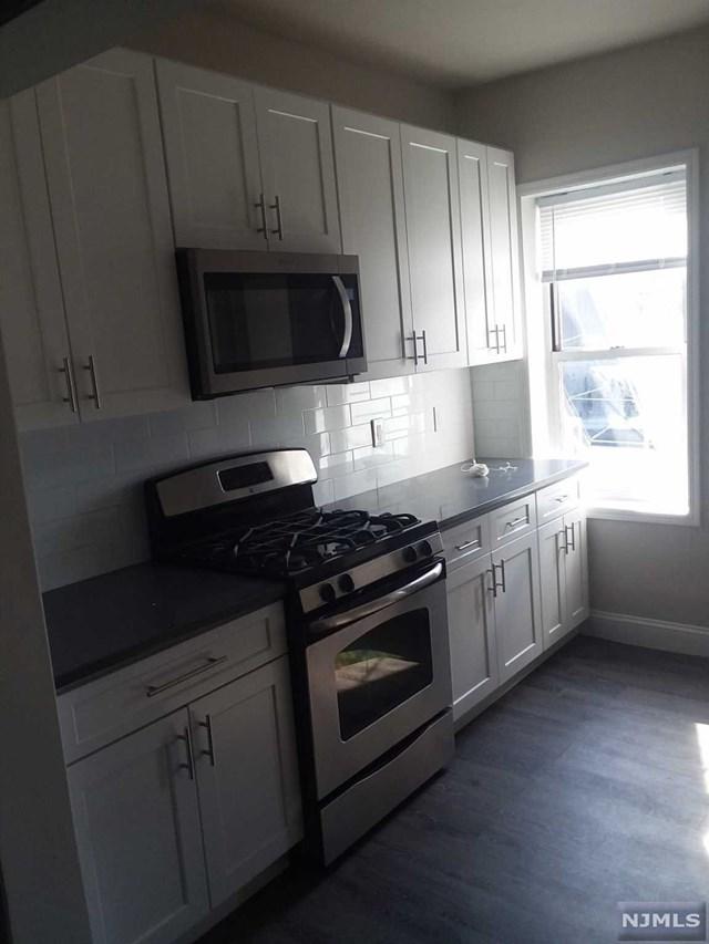 276 Broad Avenue - Photo 1